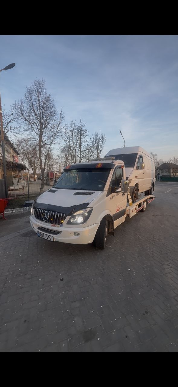 Intervenție tractare auto TurboTract